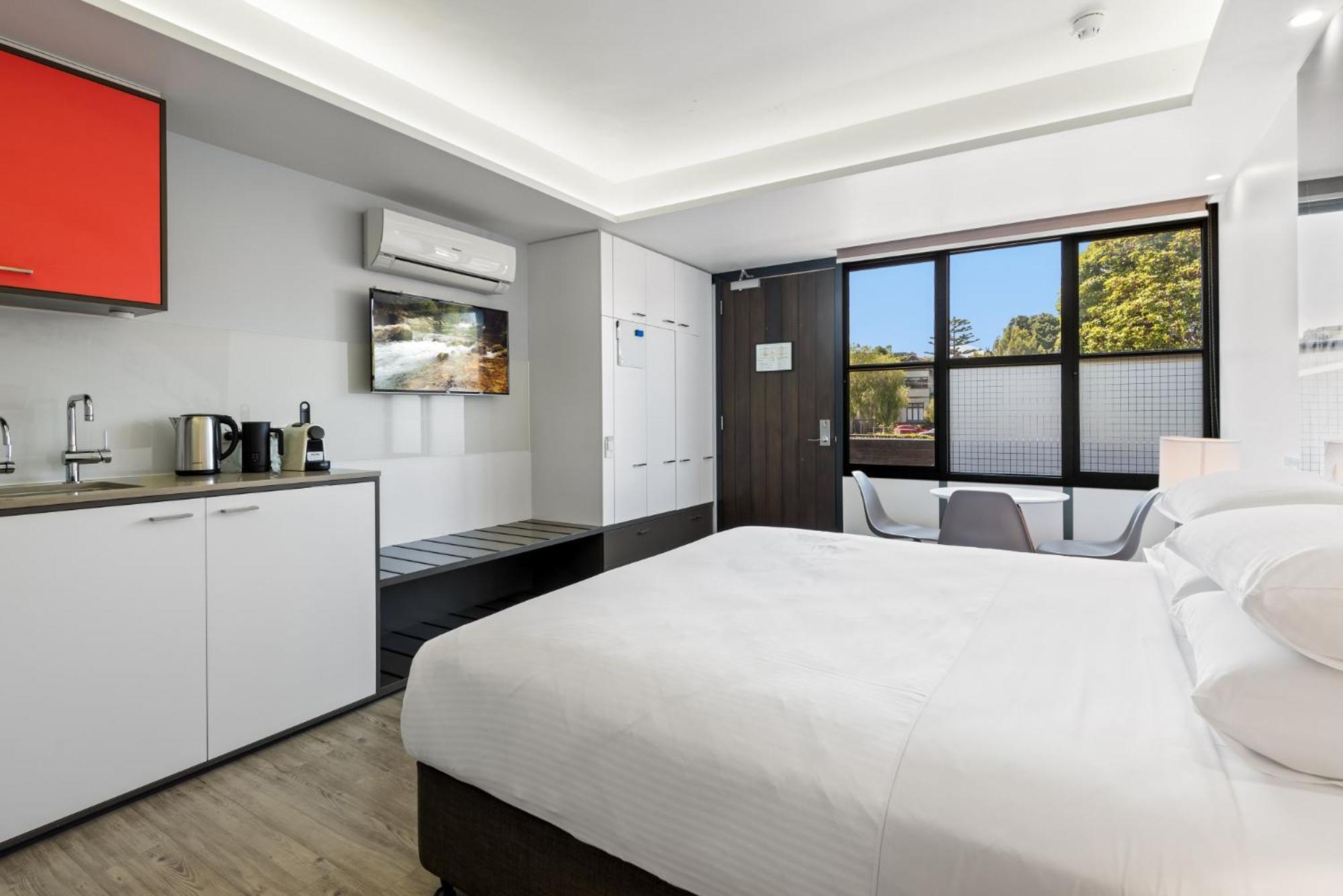 Homely Vibes In Prime St Kilda Location *