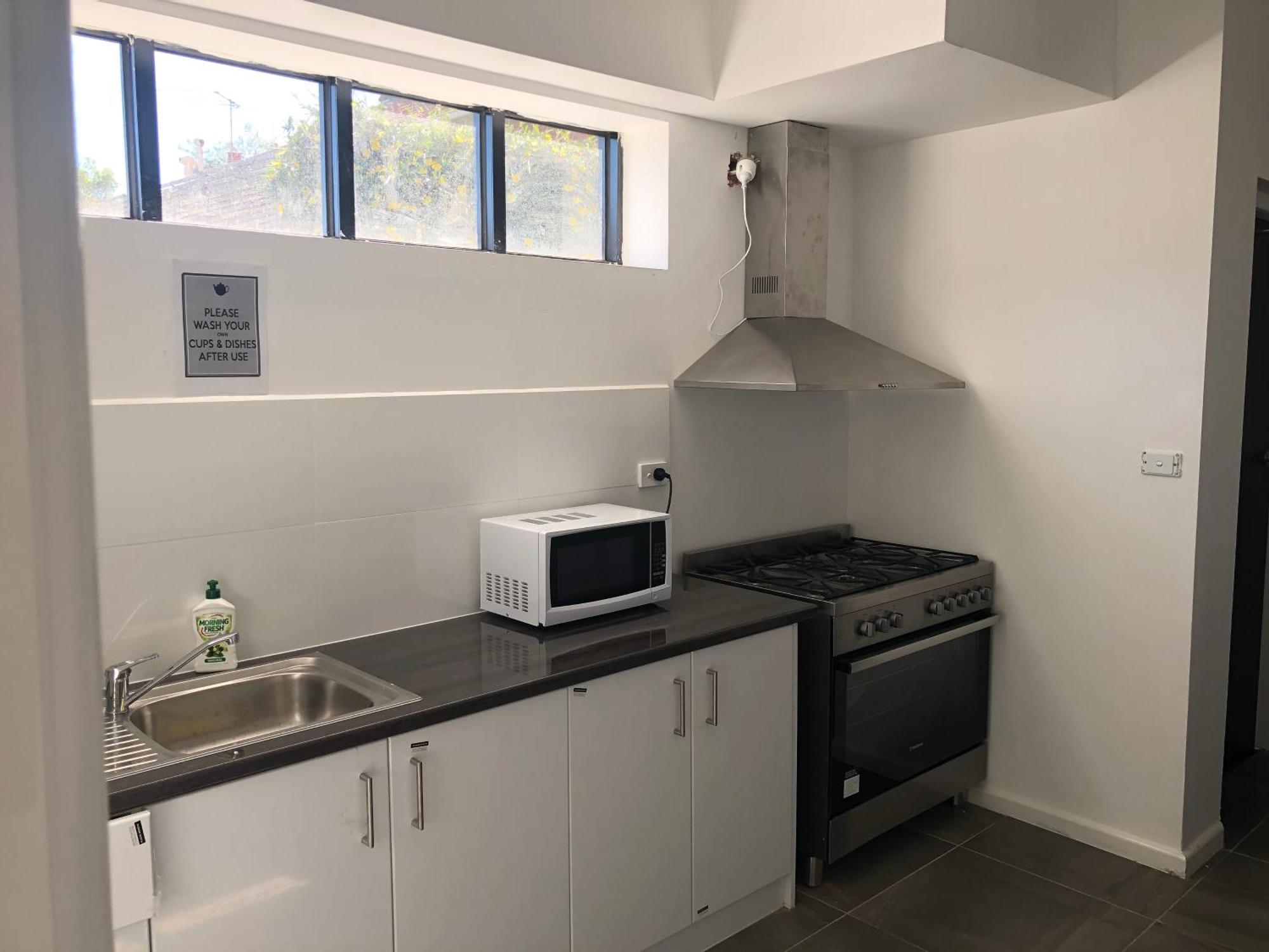 St Kilda Hostel *