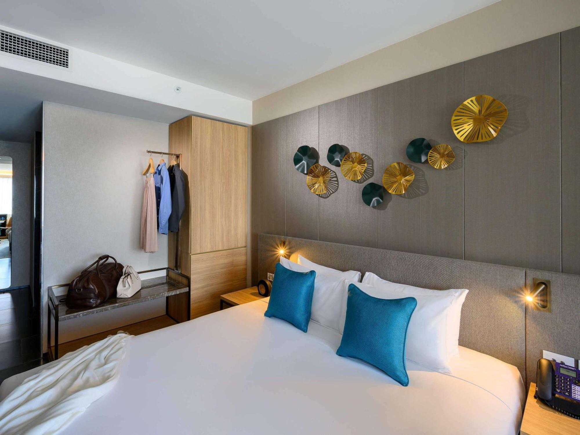 Novotel 4*