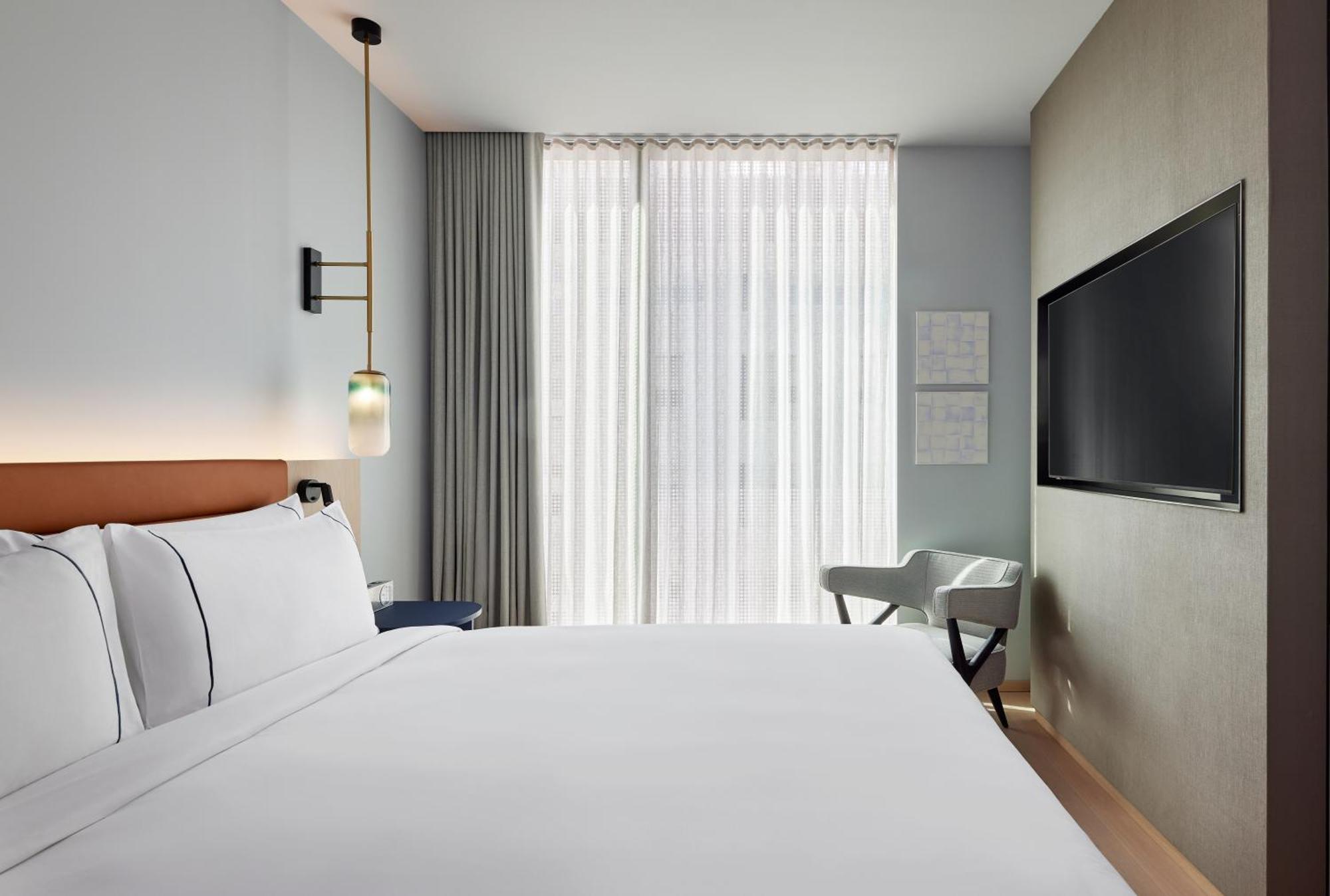 Lanson Place Parliament Gardens 5* Melbourne