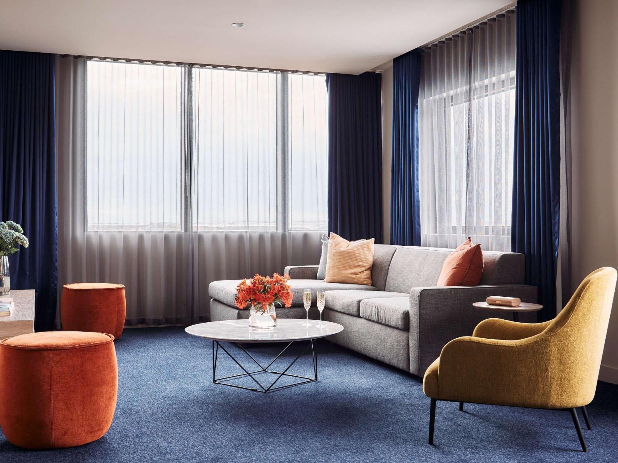 Mantra Epping 4*