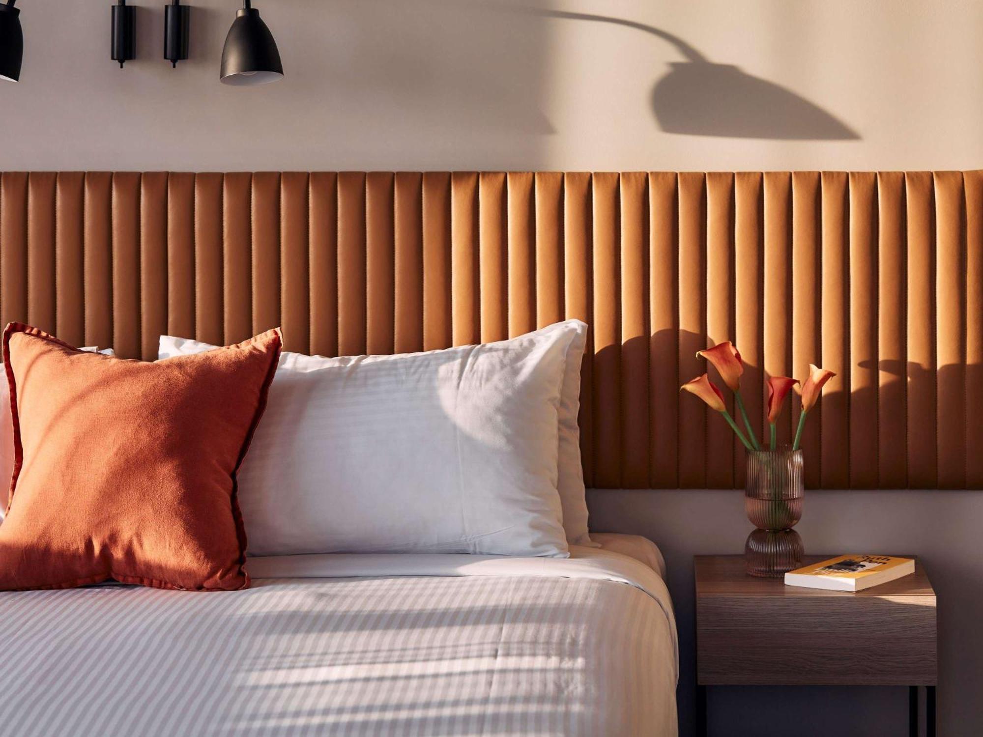 Mantra Epping 4*