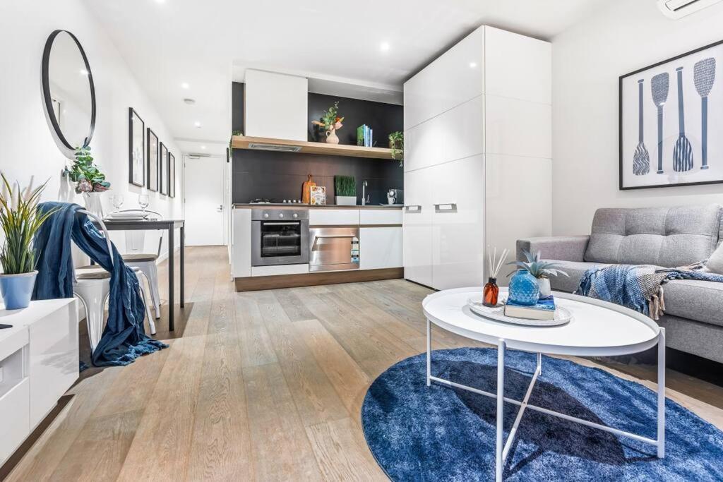 Elwood Beachside Escape