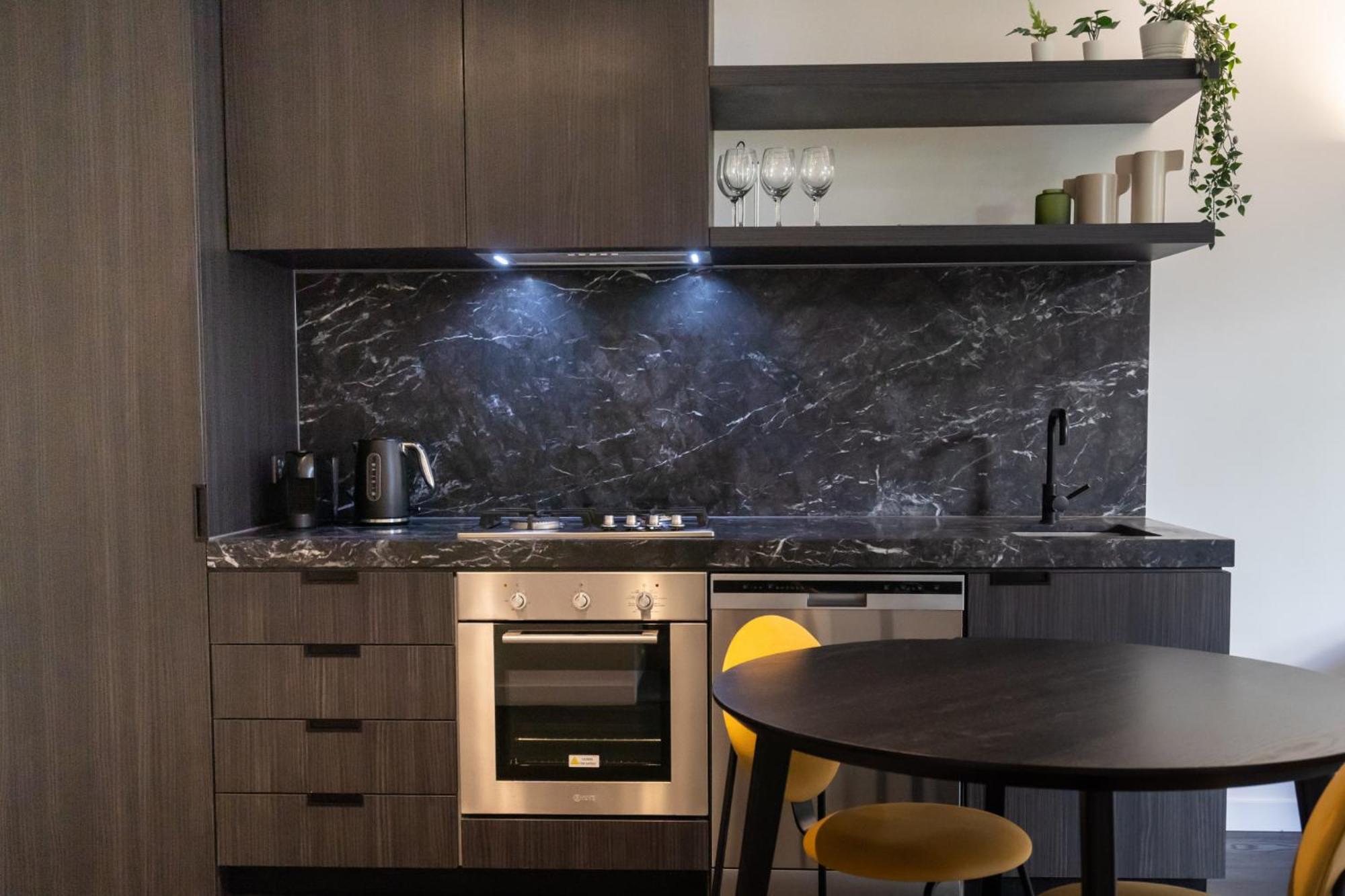 Gorgeous 1-bed With A Rooftop Pool Apartment Melbourne