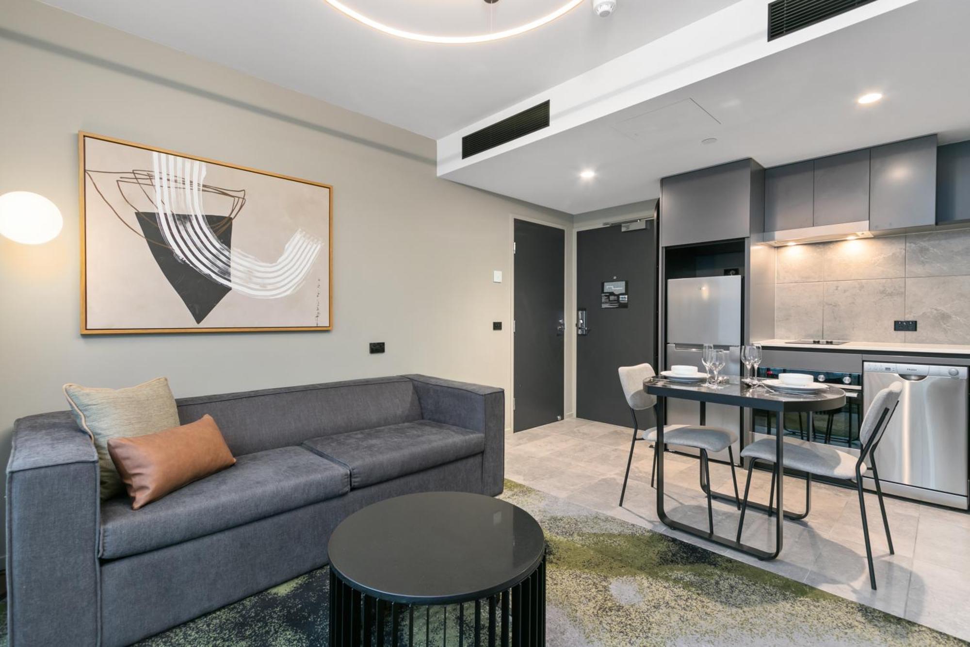 Melbourne City Apartment Hotel