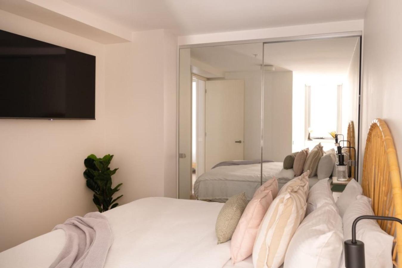 Beautiful 2-bedroom In Port Apartment
