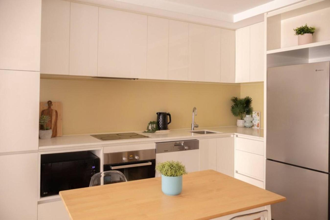 Apartment Beautiful 2-bedroom In Port Melbourne