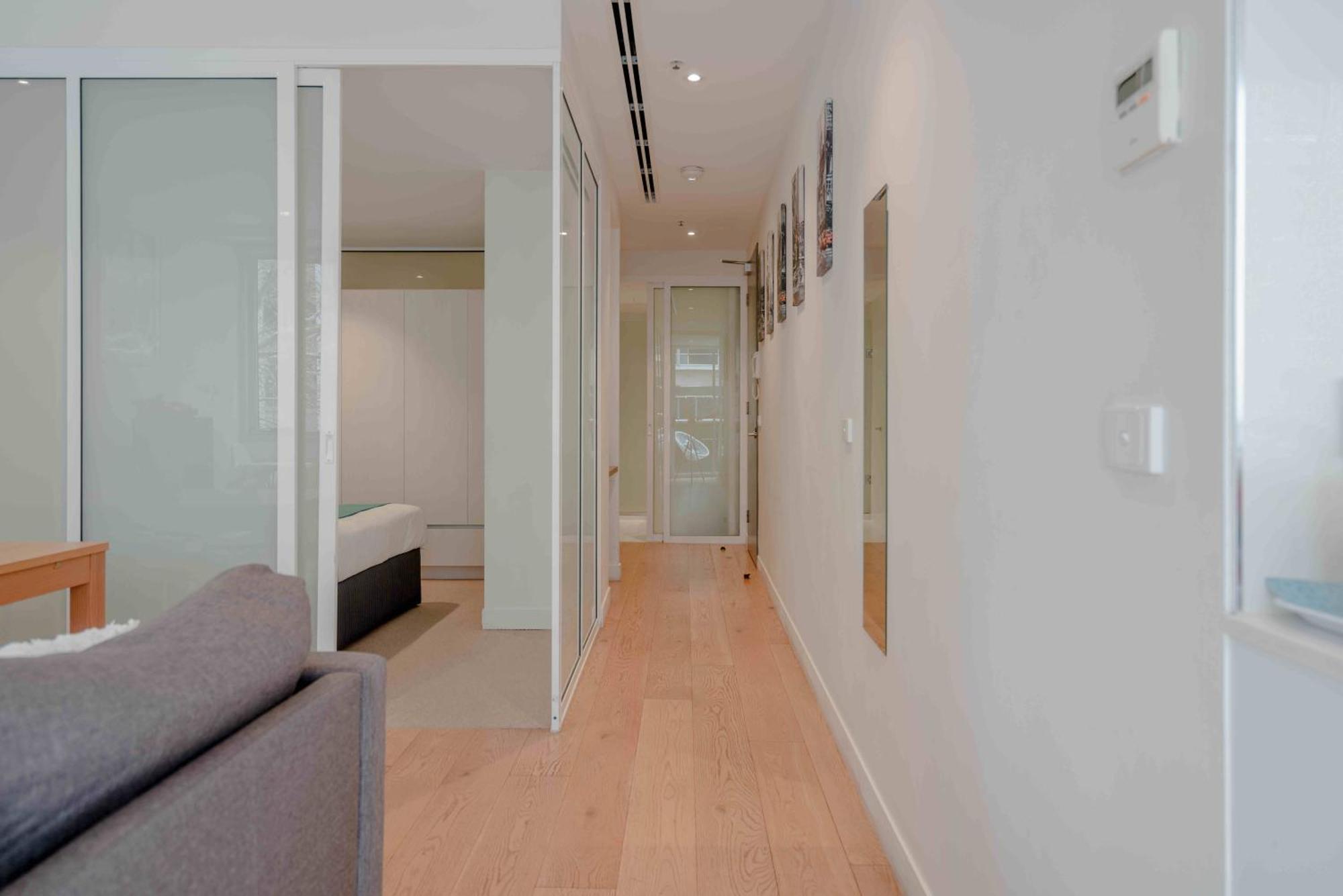 Centre Collins Apartment