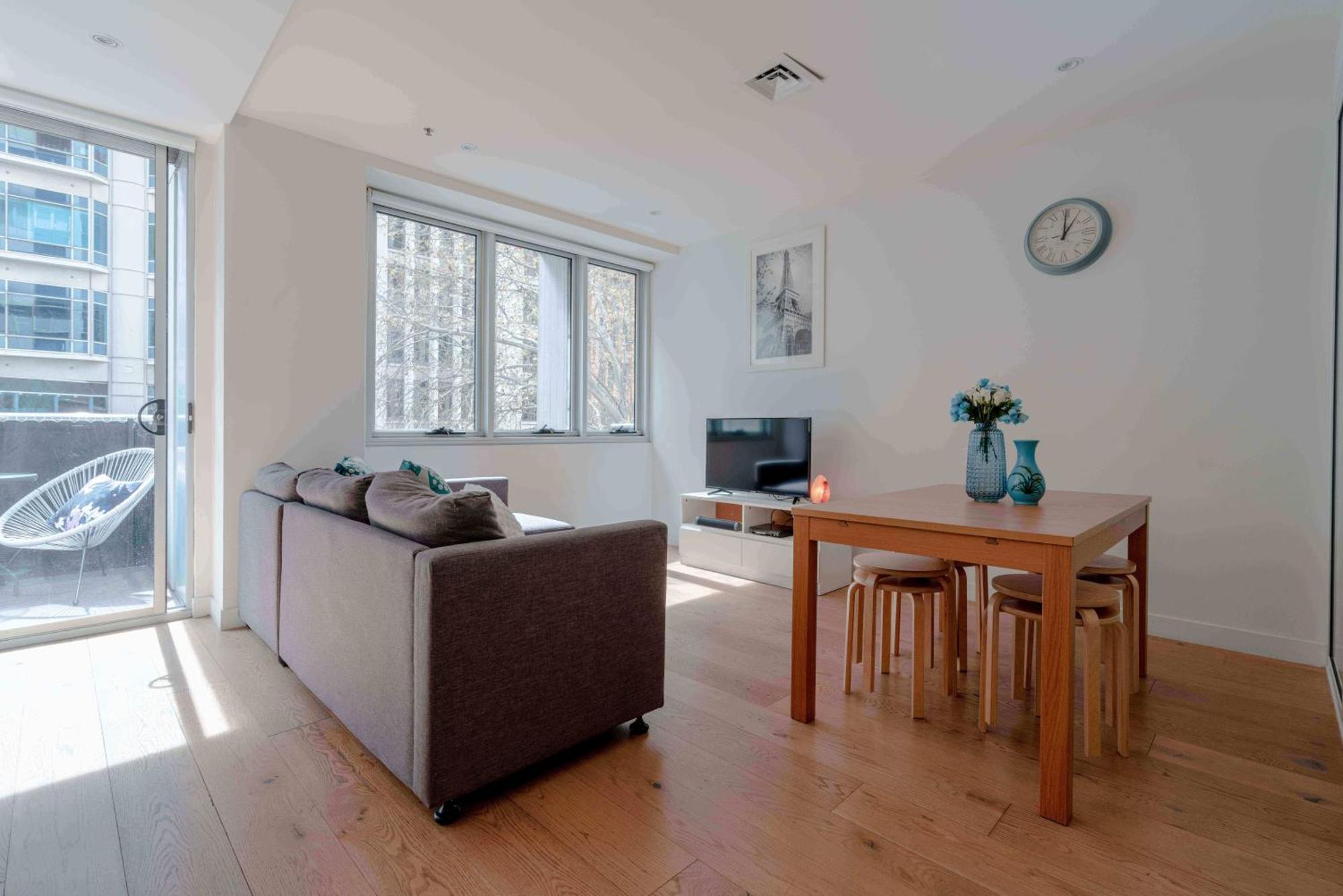 Centre Collins Apartment *