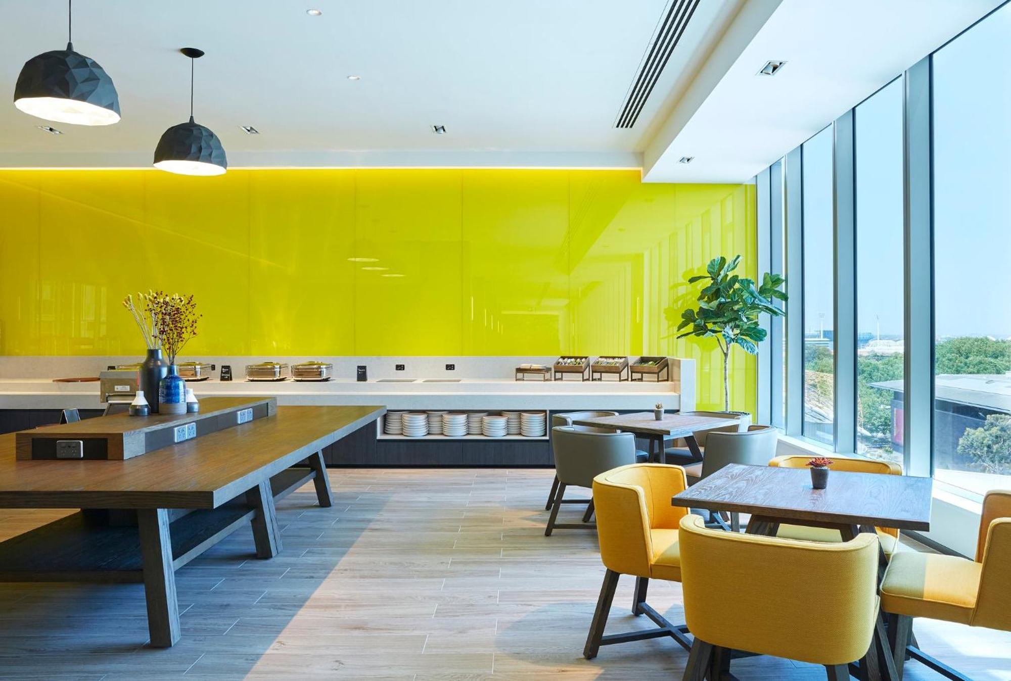 Express Southbank By Ihg 4*