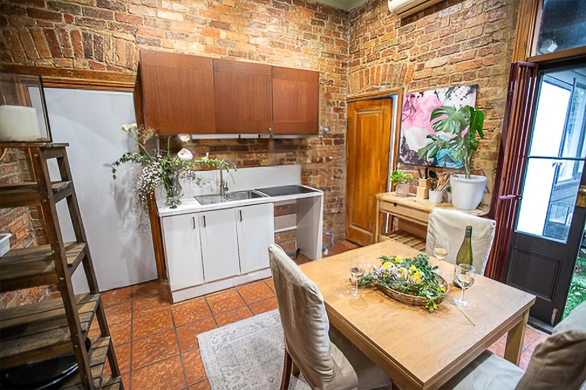 Fitzroy- Private 2-4 Guest #guesthouse #ausgp #directtram #f1 Melbourne