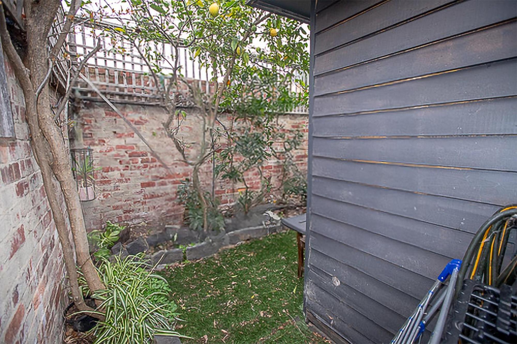 Fitzroy- Private 2-4 Guest #guesthouse #ausgp #directtram #f1 Melbourne
