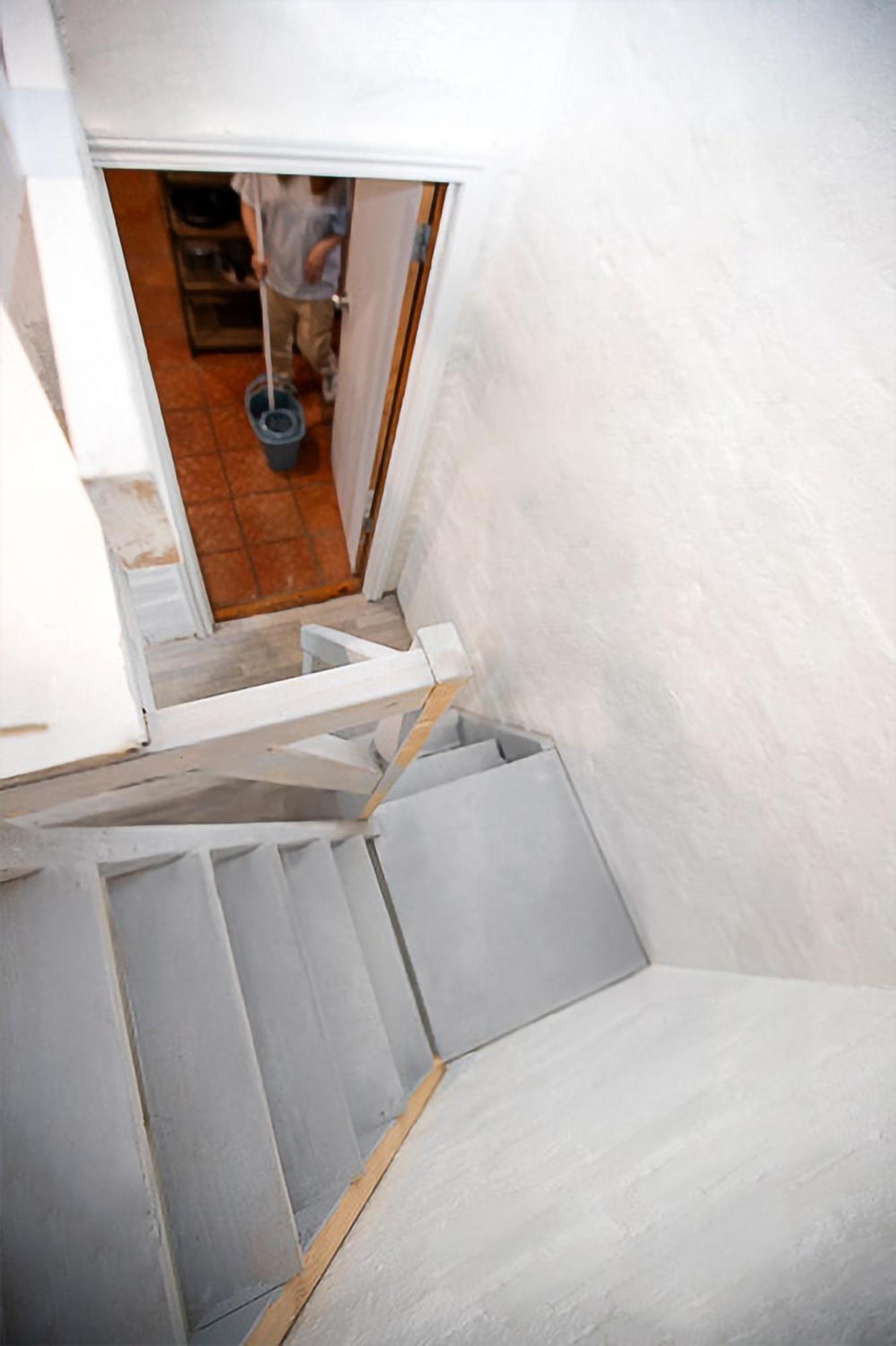 Fitzroy- Private 2-4 Guest #guesthouse #ausgp #directtram #f1 Holiday home