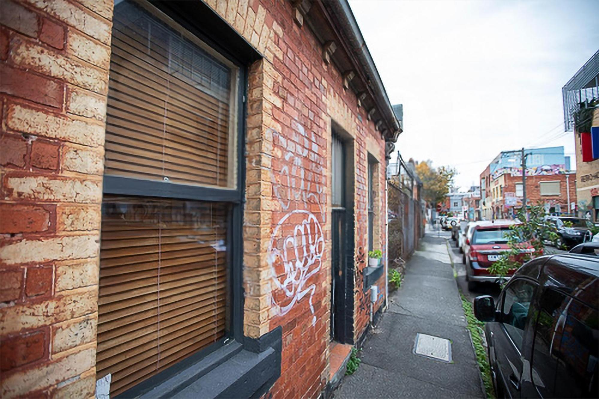 Holiday home Fitzroy- Private 2-4 Guest #guesthouse #ausgp #directtram #f1 *