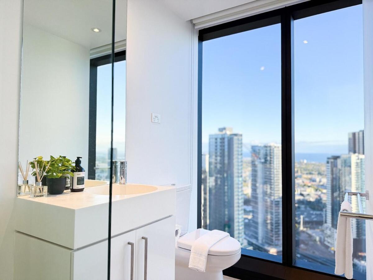Exclusive Skyline Views 3br Opposite Crown Casino *