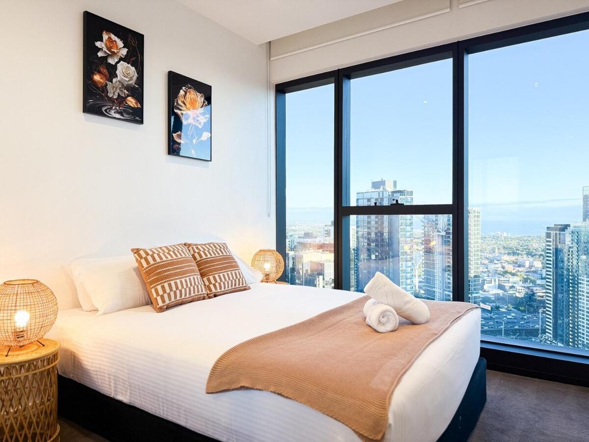 Exclusive Skyline Views 3br Opposite Crown Casino Apartment *