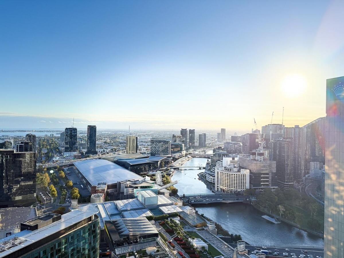 Exclusive Skyline Views 3br Opposite Crown Casino Melbourne