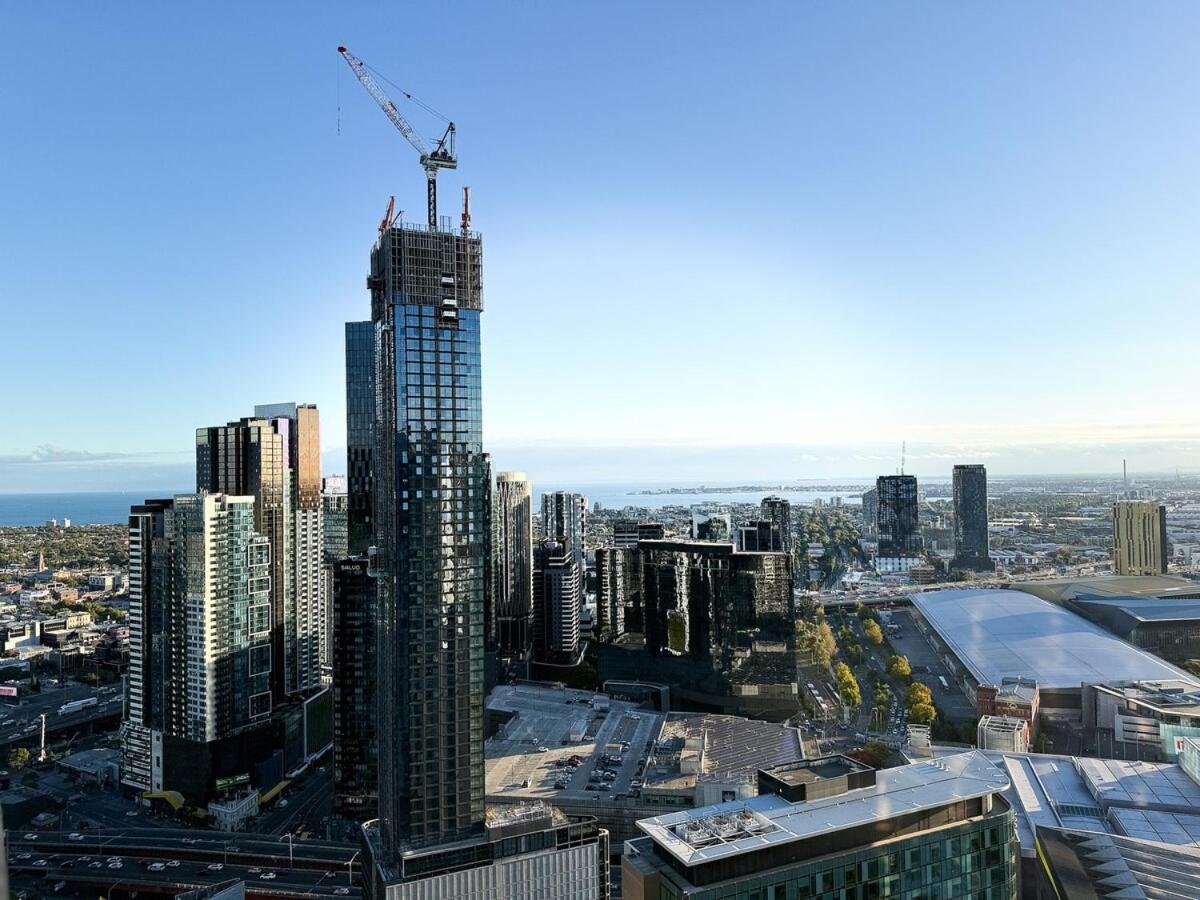 Apartment Exclusive Skyline Views 3br Opposite Crown Casino Melbourne