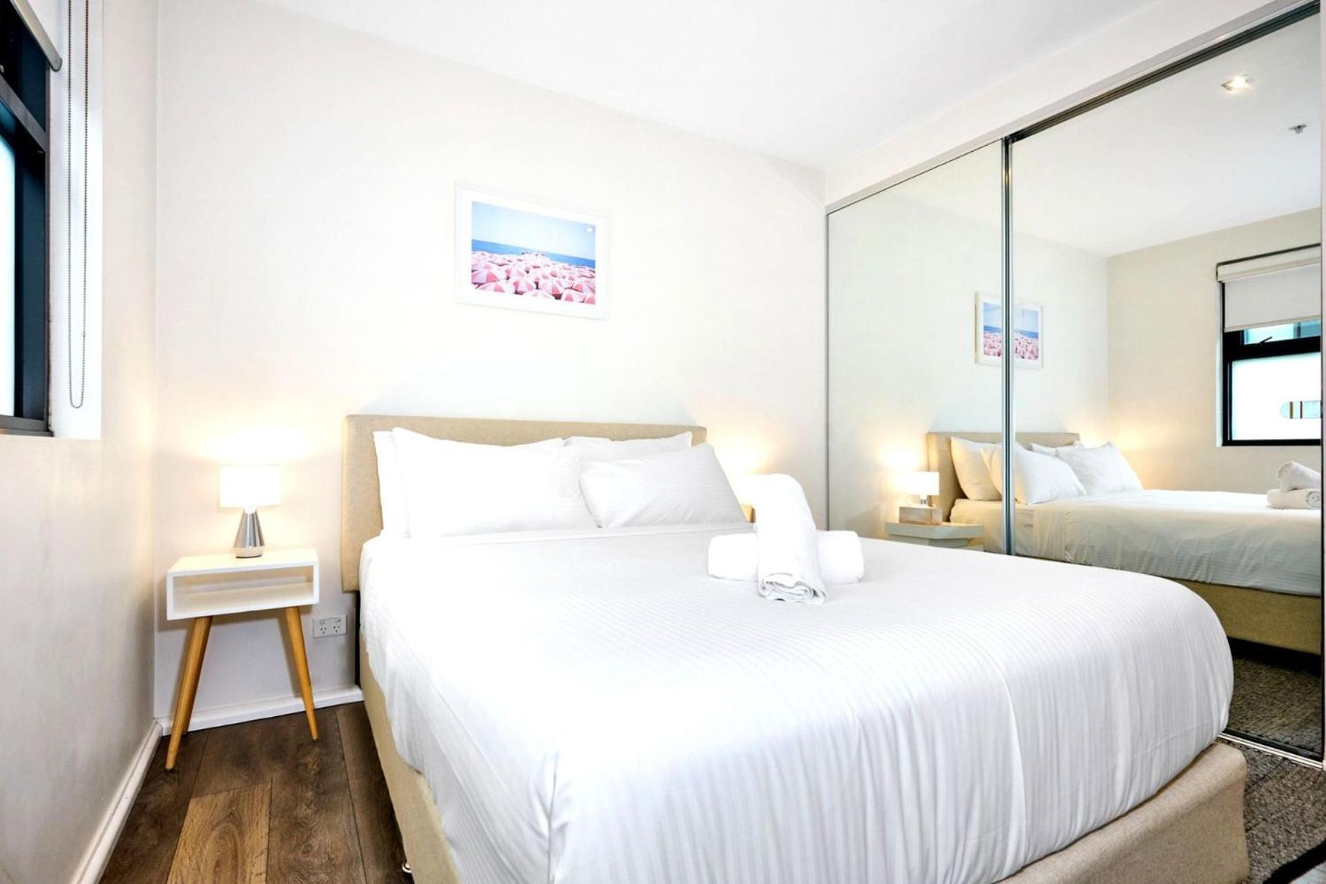 Stylish 2-bed With Sea Views And Parking Melbourne