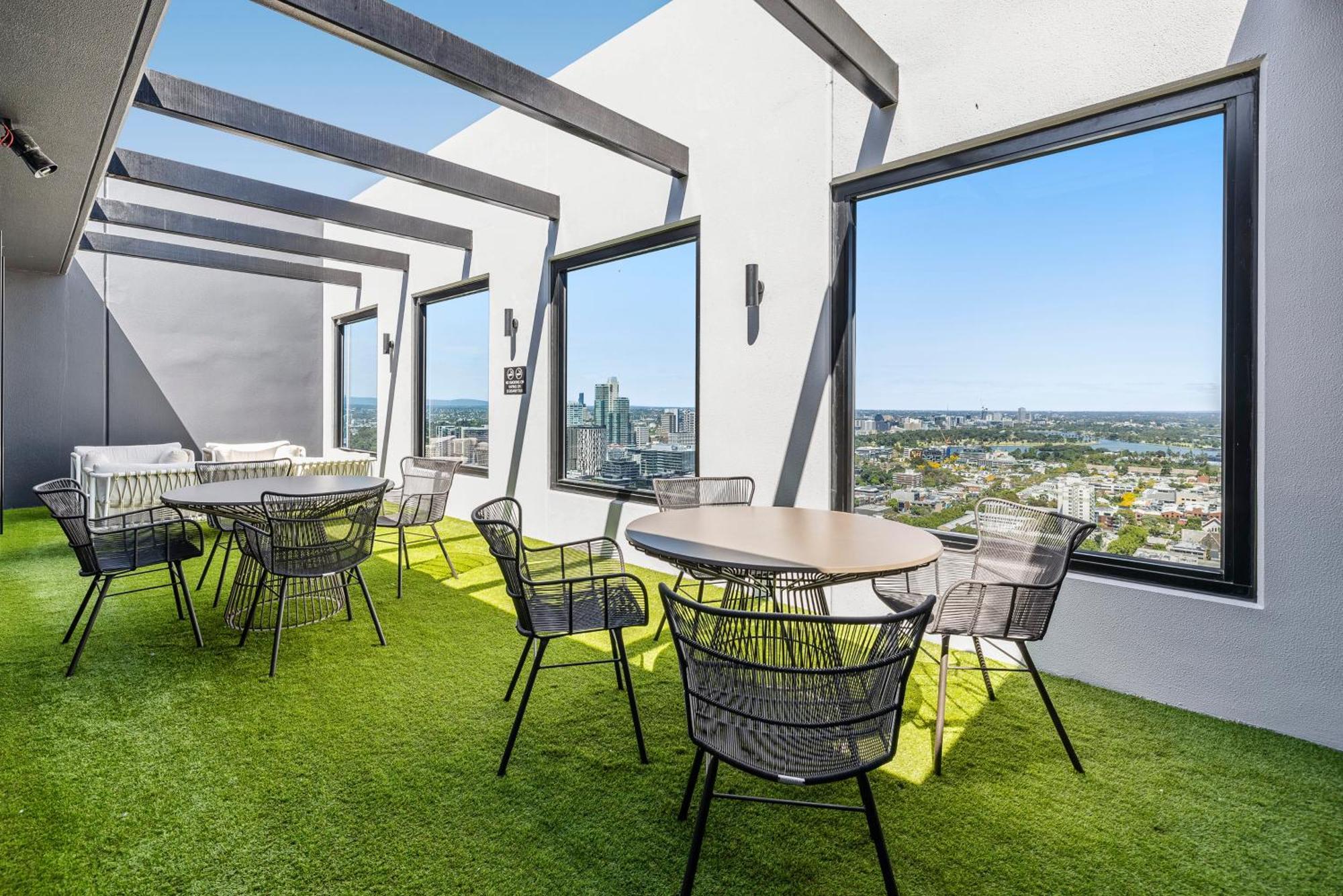 Stunning Southbank - Free Parking Apartment *