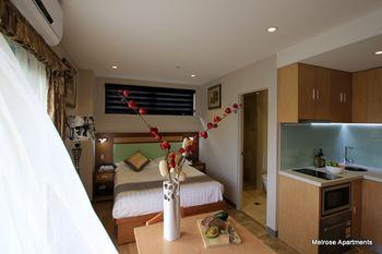 Melrose Aparthotel 4*