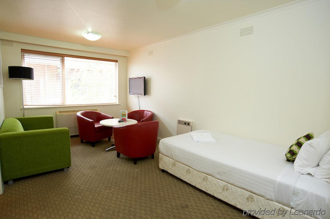 Edge East Aparthotel