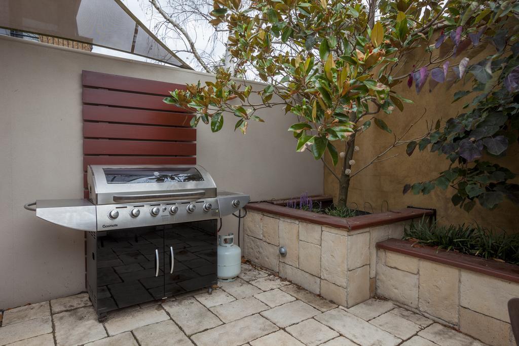 Boutique Stays - Elwood Hideaway