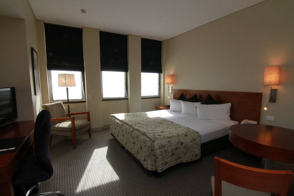 Hotel Batman's Hill On Collins Melbourne