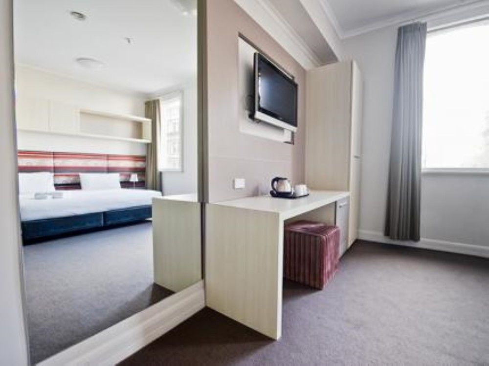 Western 3* Melbourne