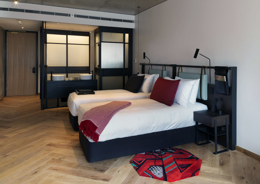 Qt Hotel Melbourne