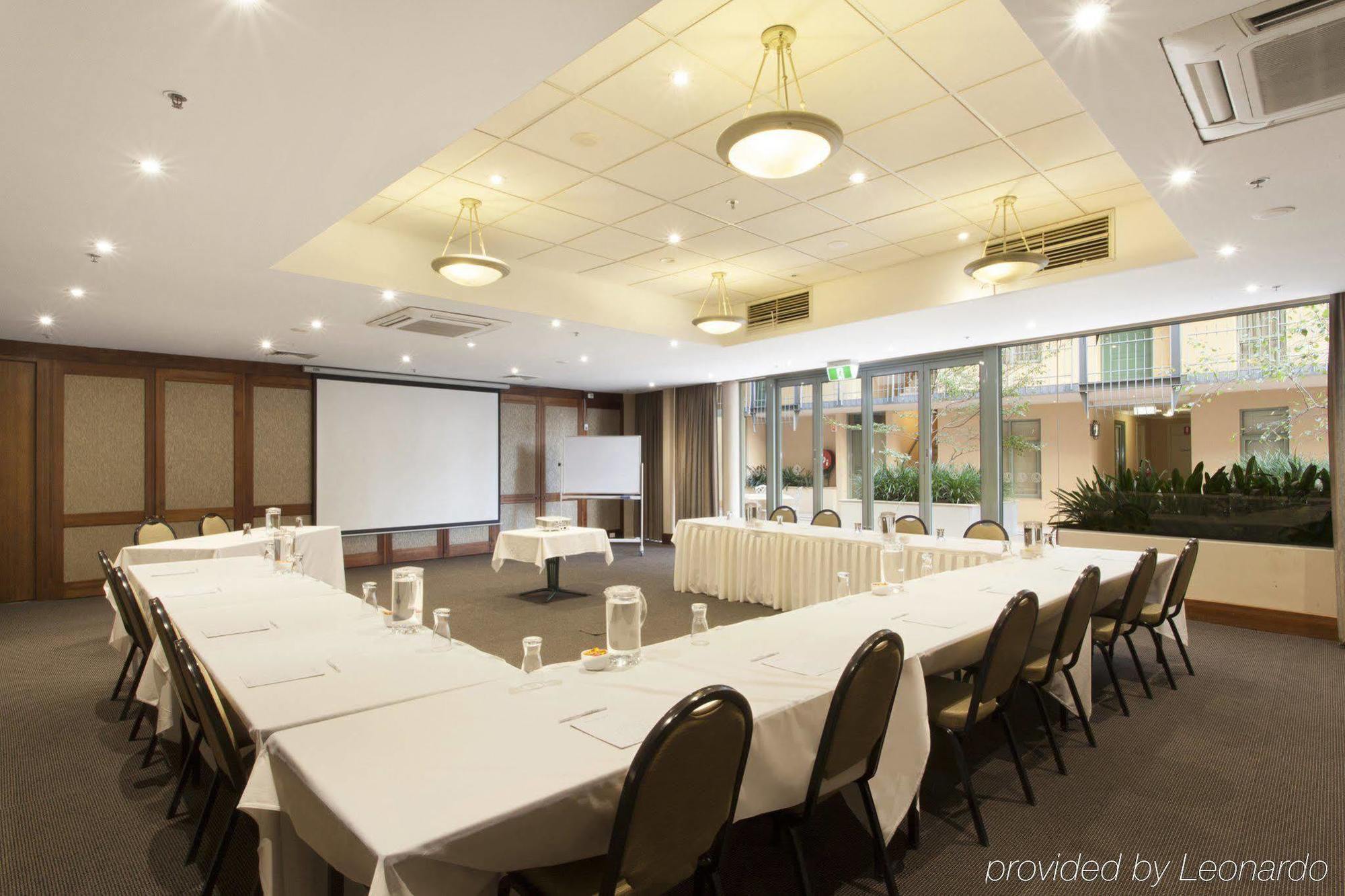Metropole Official 4*