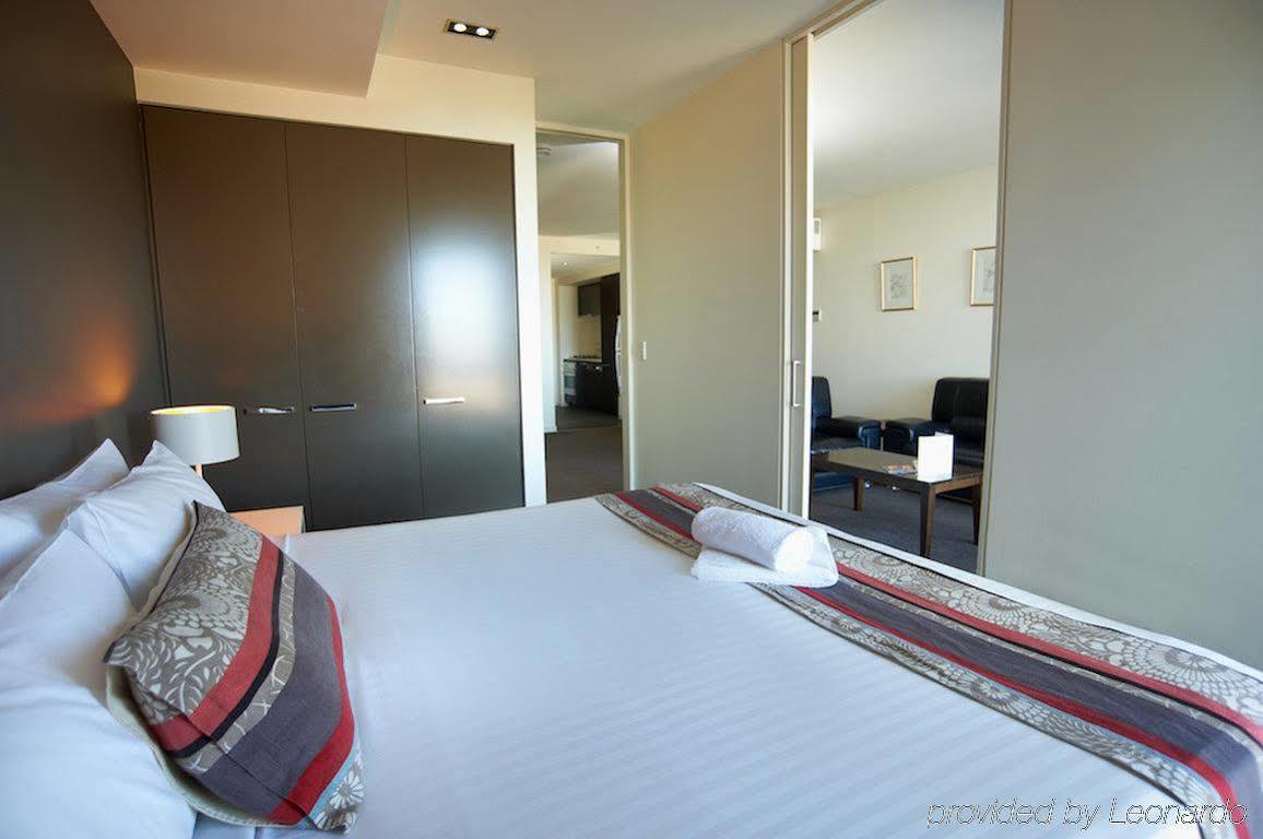 Edge East Aparthotel