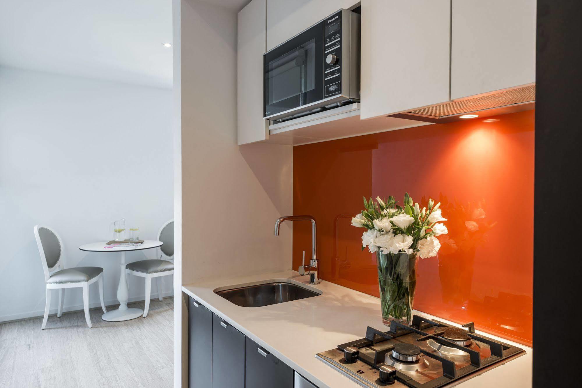 Oaks South Yarra Aparthotel 4*