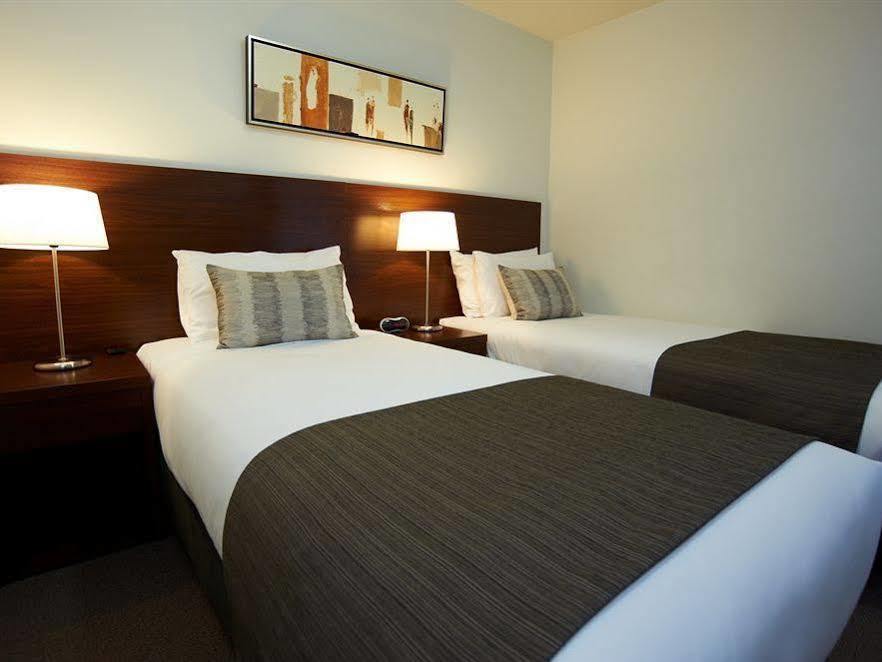 Quest On Dorcas Aparthotel