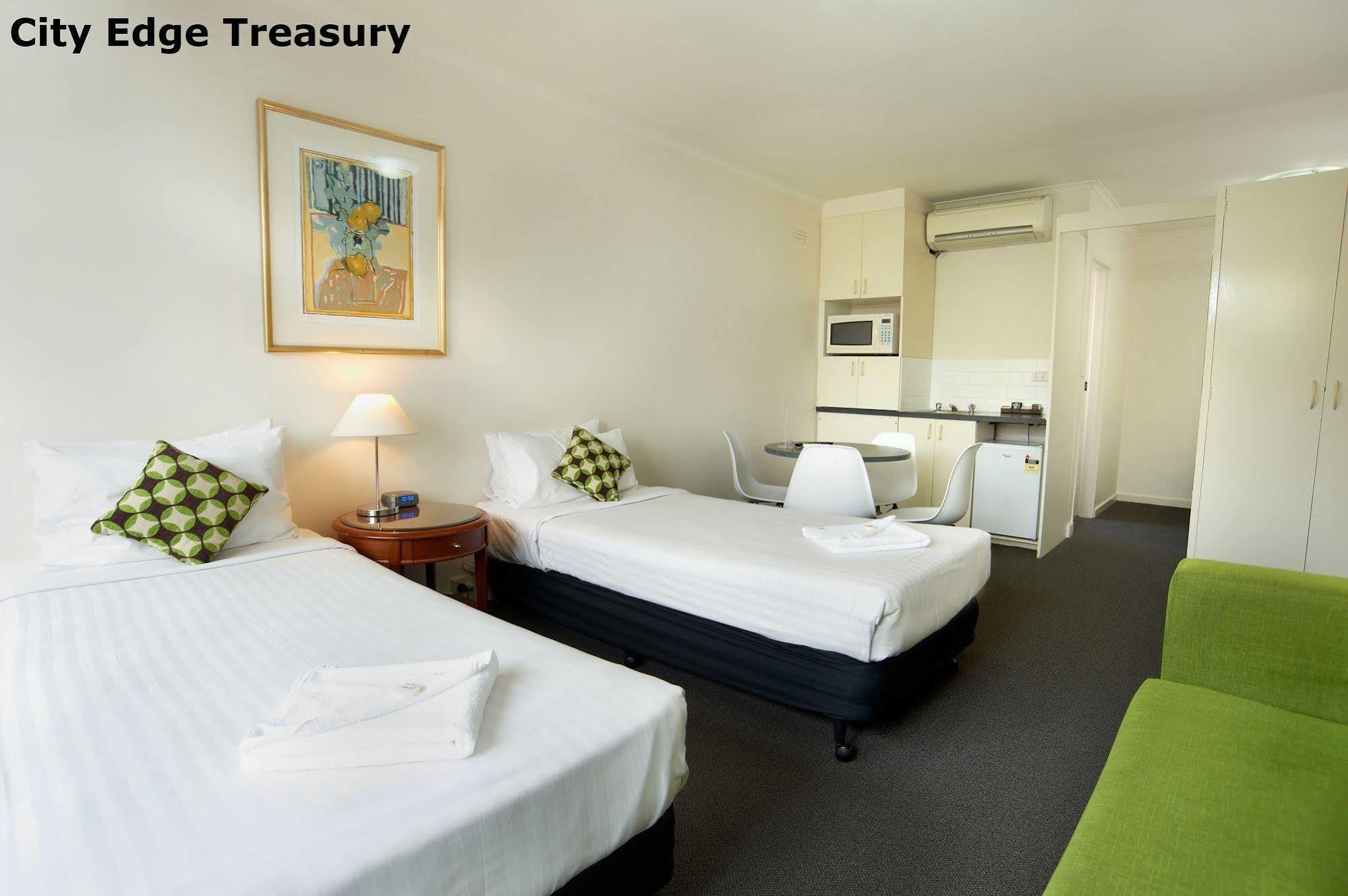 Edge East 4* Melbourne