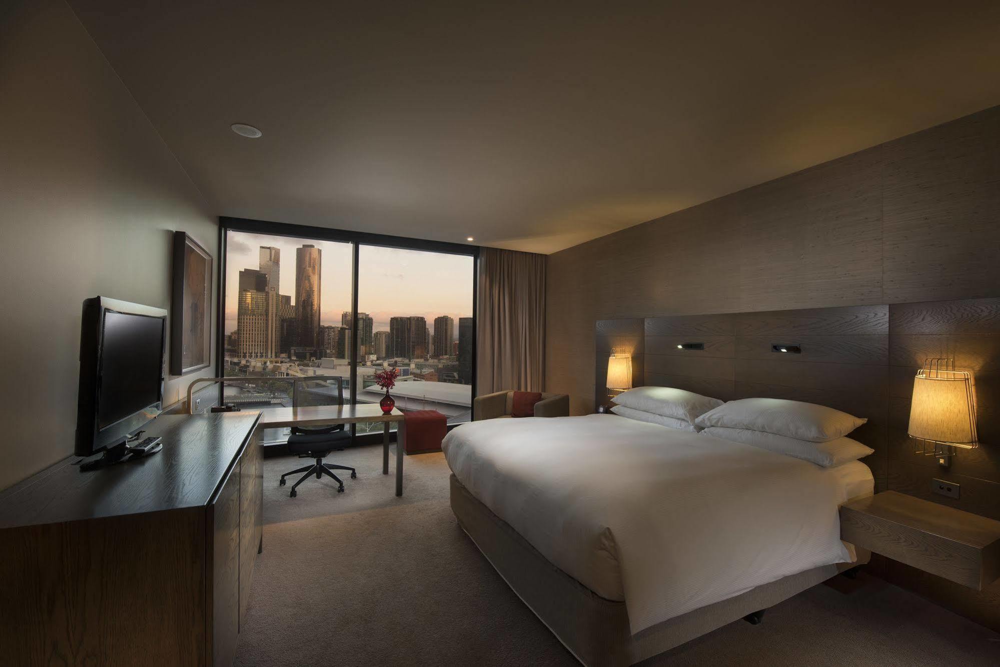 Pan Pacific 5*