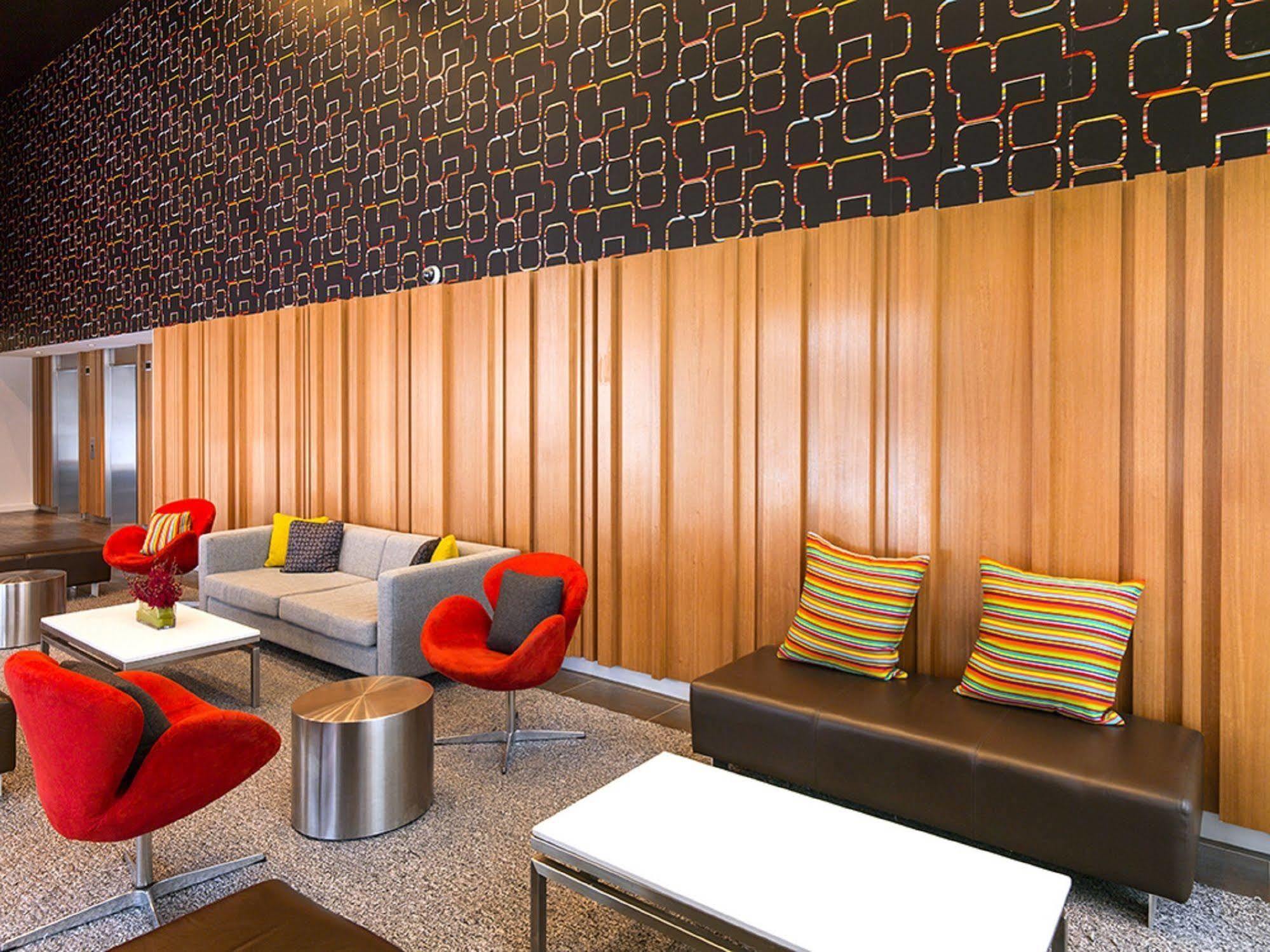 Travelodge Docklands Hotel Melbourne