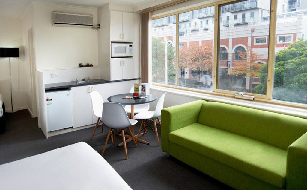 Aparthotel Edge East 4*