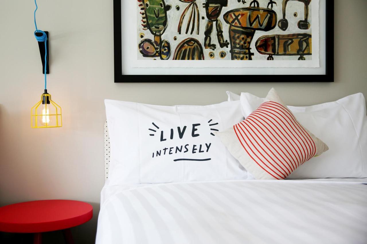 Hotel Art Series - The Larwill