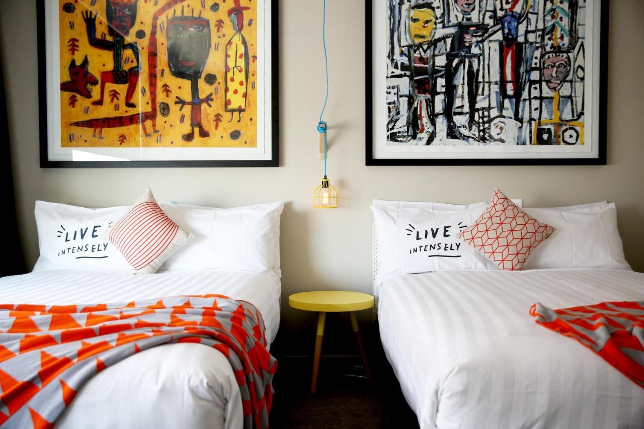Art Series - The Larwill Hotel 4*