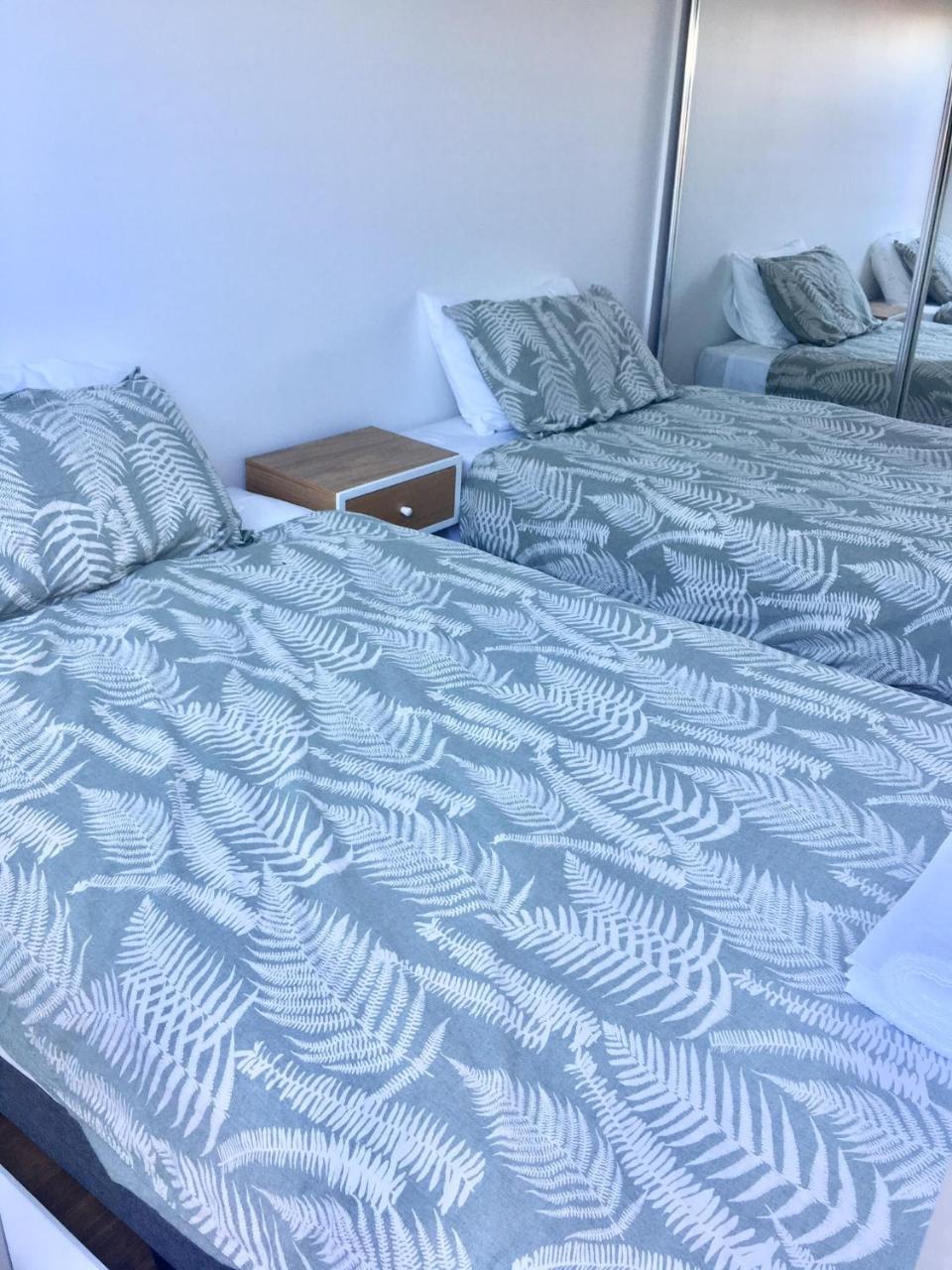 Apartment Sweet Homestays *