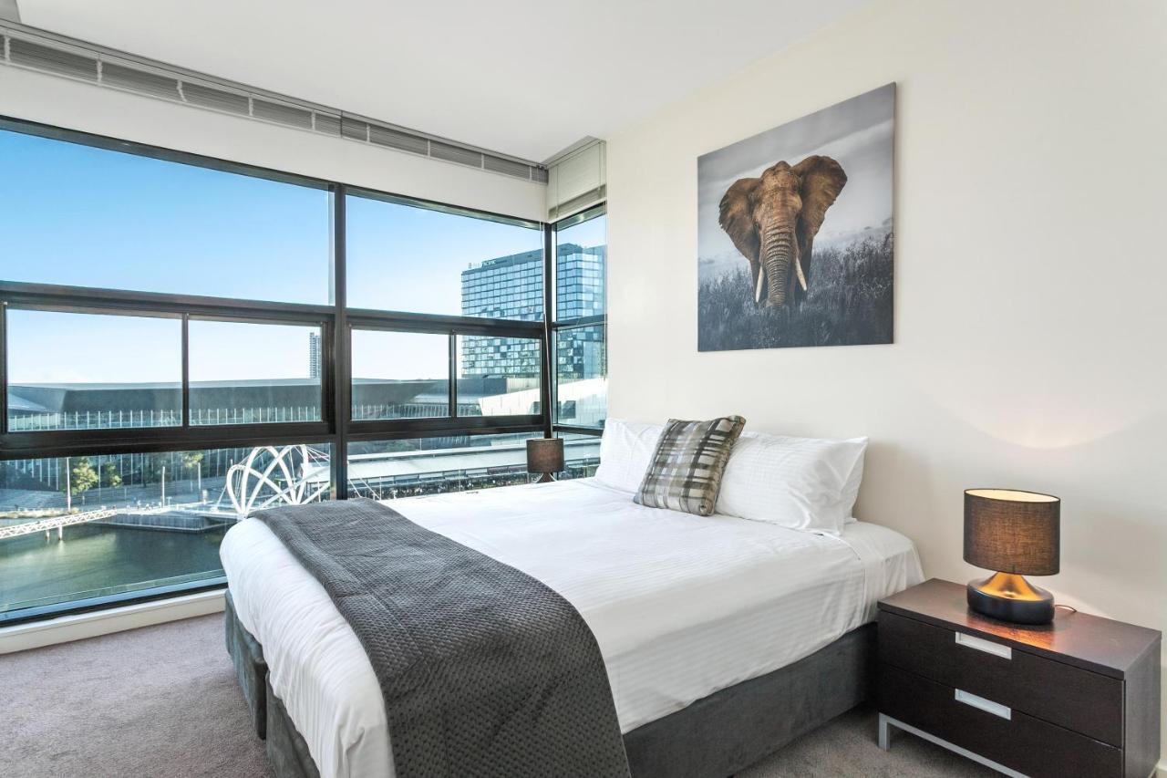 Waterfront Aparthotel