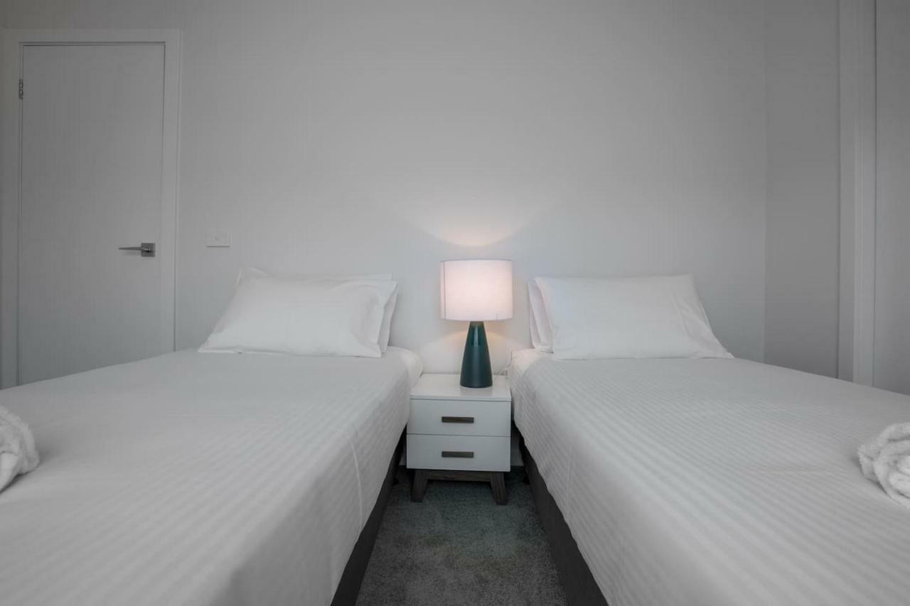 Comfy And Warm In Point Cook Holiday home Melbourne