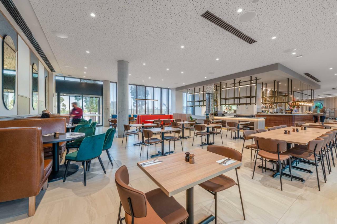 Mantra Epping 4*