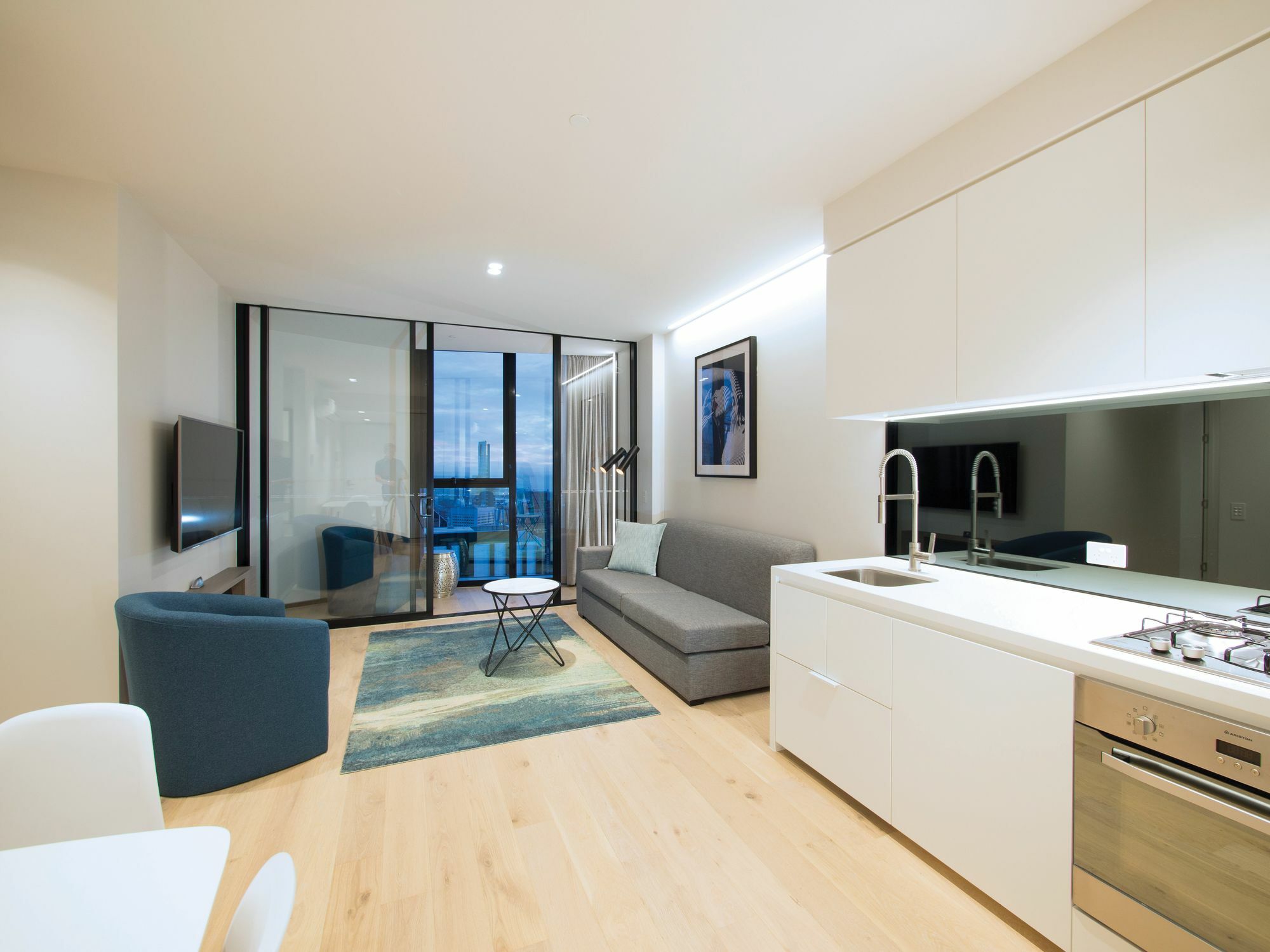 Imagine Lighthouse 4* Melbourne