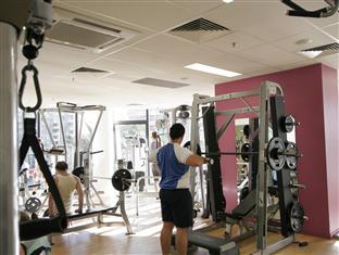Quest Docklands Aparthotel 4*