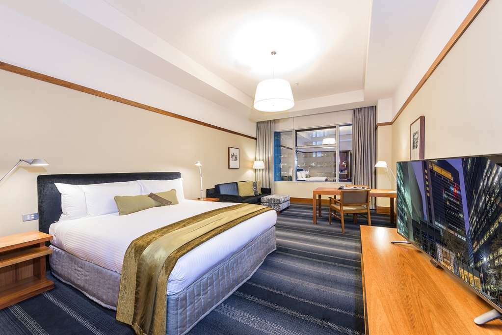 Racv Club Hotel *