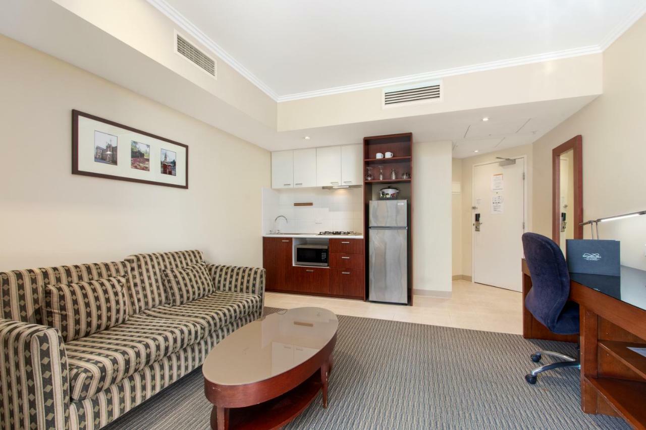 Hotel Batman's Hill On Collins 4*