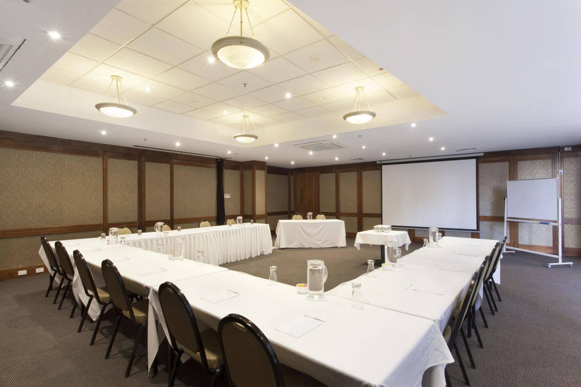 Aparthotel Metropole Official 4*