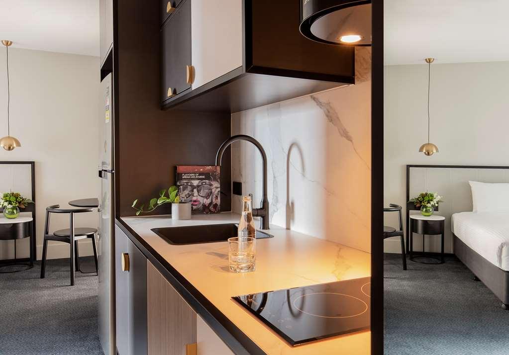 Brady Jones Lane Hotel Melbourne